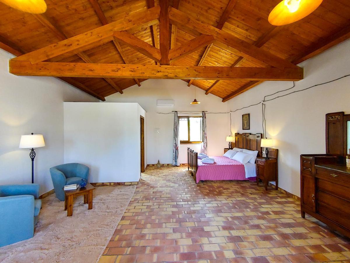 Masseria Crocco Montalbano Ionico Екстер'єр фото
